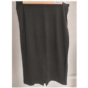 PAPAYA BLACK SKIRT WITH BACK SLIT (UK 18)